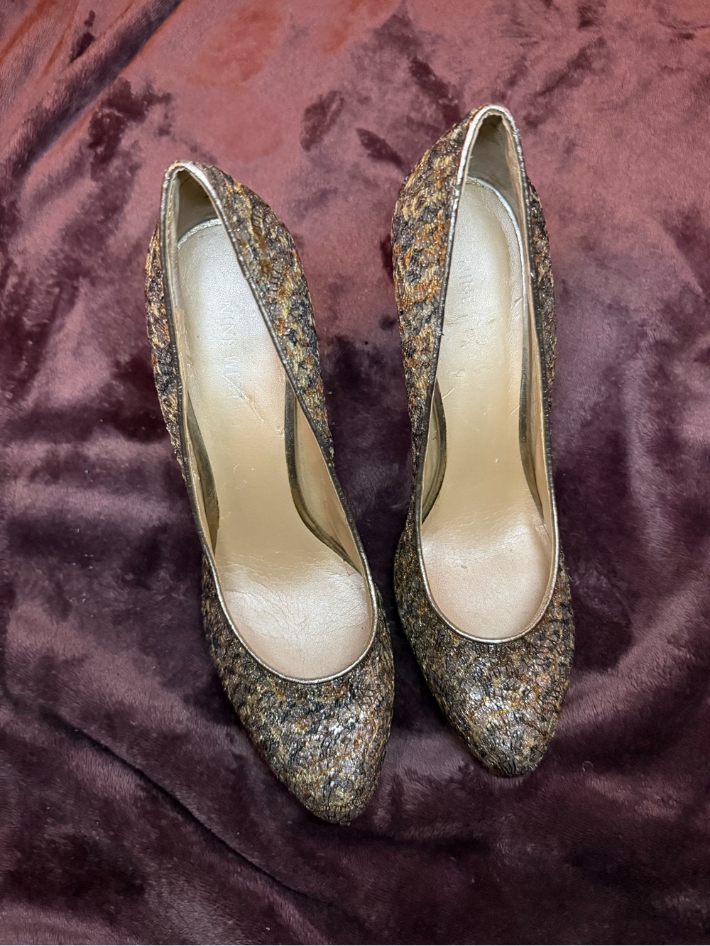 Ladies Nine West Multicolor Glitter High Heel Pumps - Size 9.5. - Picture 3 of 8
